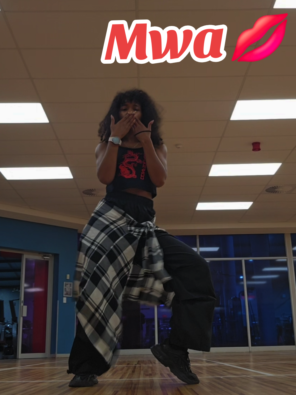 @Dolla Official  has got my attention, South Africa 🇿🇦 sees you 🫢 dc: @Ezra Tham @Alvinson Cody  #trend #dance #Malaysia #dolla #mwa #dollamwa 