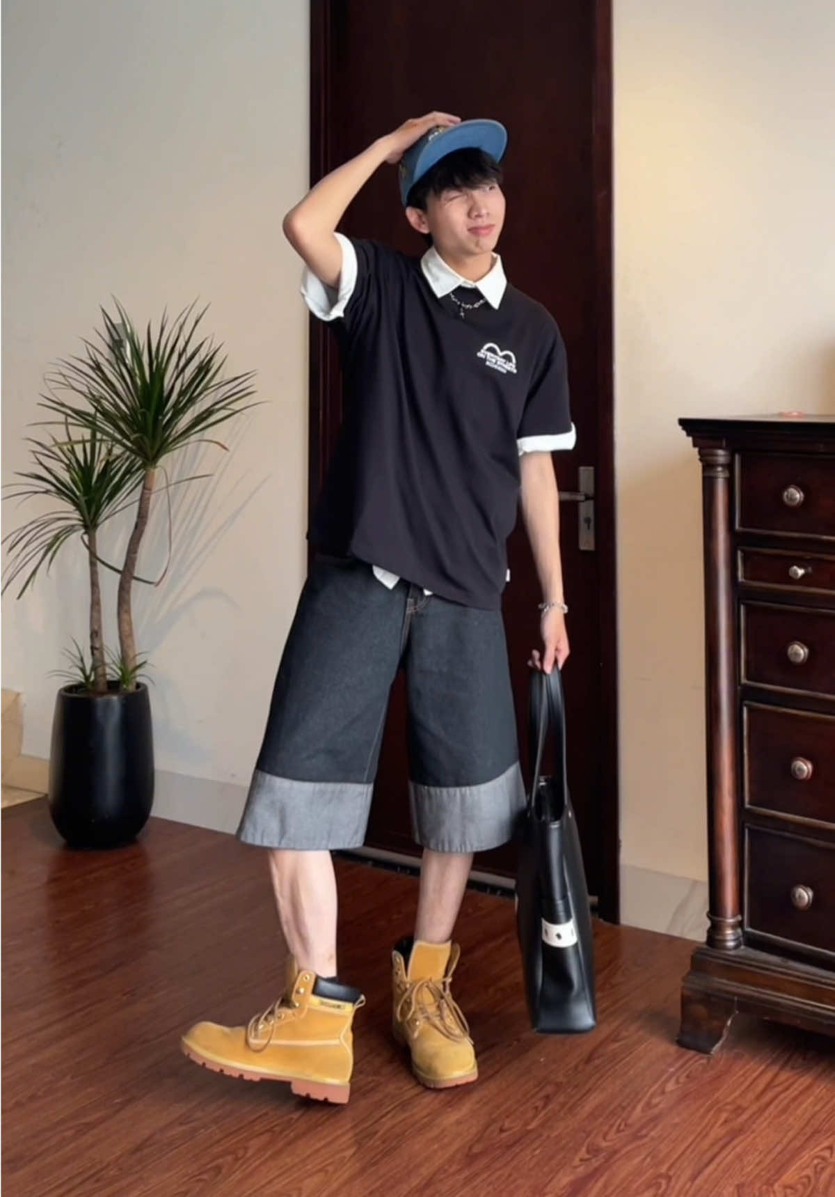 Mấy ông đã có áo thun basic hè này chưa @BOOStore #outfitideas #outfit #LearnOnTikTok #fyp #viral 