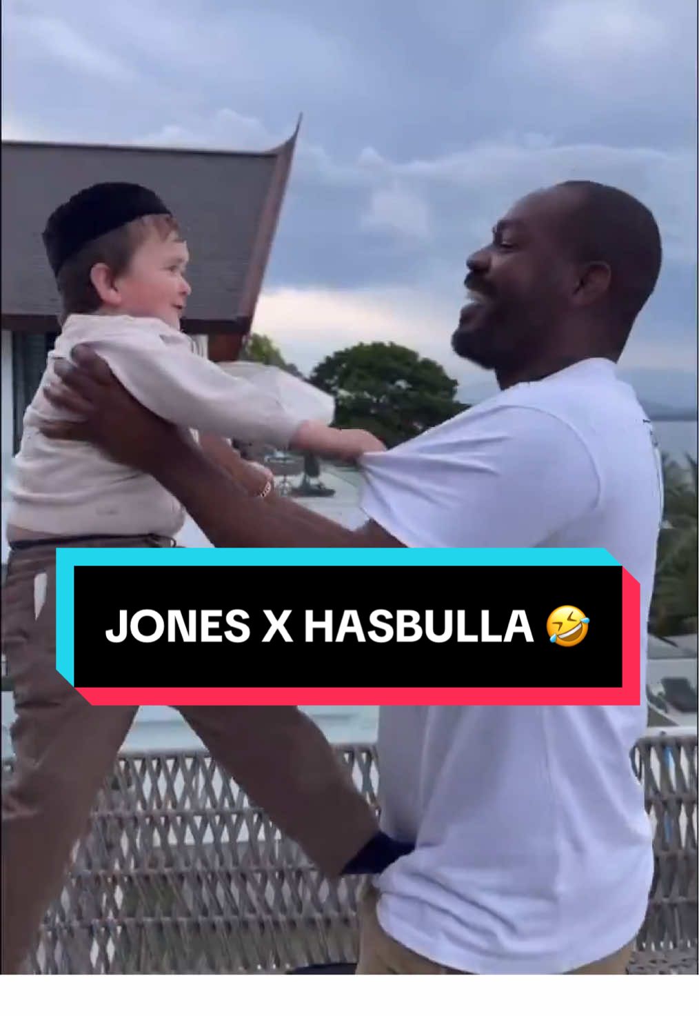 Jon Jones 🤝 Hasbulla Just two goats 🐐🐐 🎥 JonnyBones via X #UFC #mma #jonjones #jonbonesjones #goat 