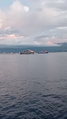 gregorius vs barcelona #kapalmanado⛴️ 