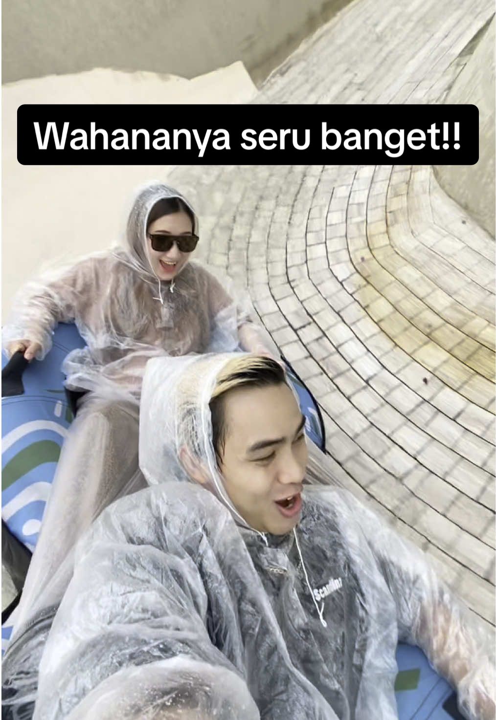 Siapa yang udah pernah ke tempat viral ini??? Kalo belum, fix harus kesini!!😍 #dusunbambu #staycation 