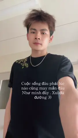 Nhưng mà vẫn cơm ăn ba bữa . Đồ áo tắm xong tự giặt :))