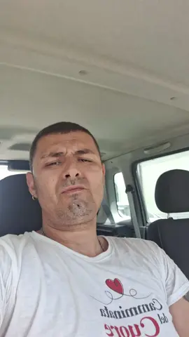 #familie #respect #georgesimion #copiisaraci🥺🥺🥺🥺🥺 #iubire #sarbe #vote #soferdecamion #corleone #foryou #r #dragoste #fpy #calin #calingeorgescu #romania🇷🇴 #covid19 #republica #moldova🇲🇩 #moldova 