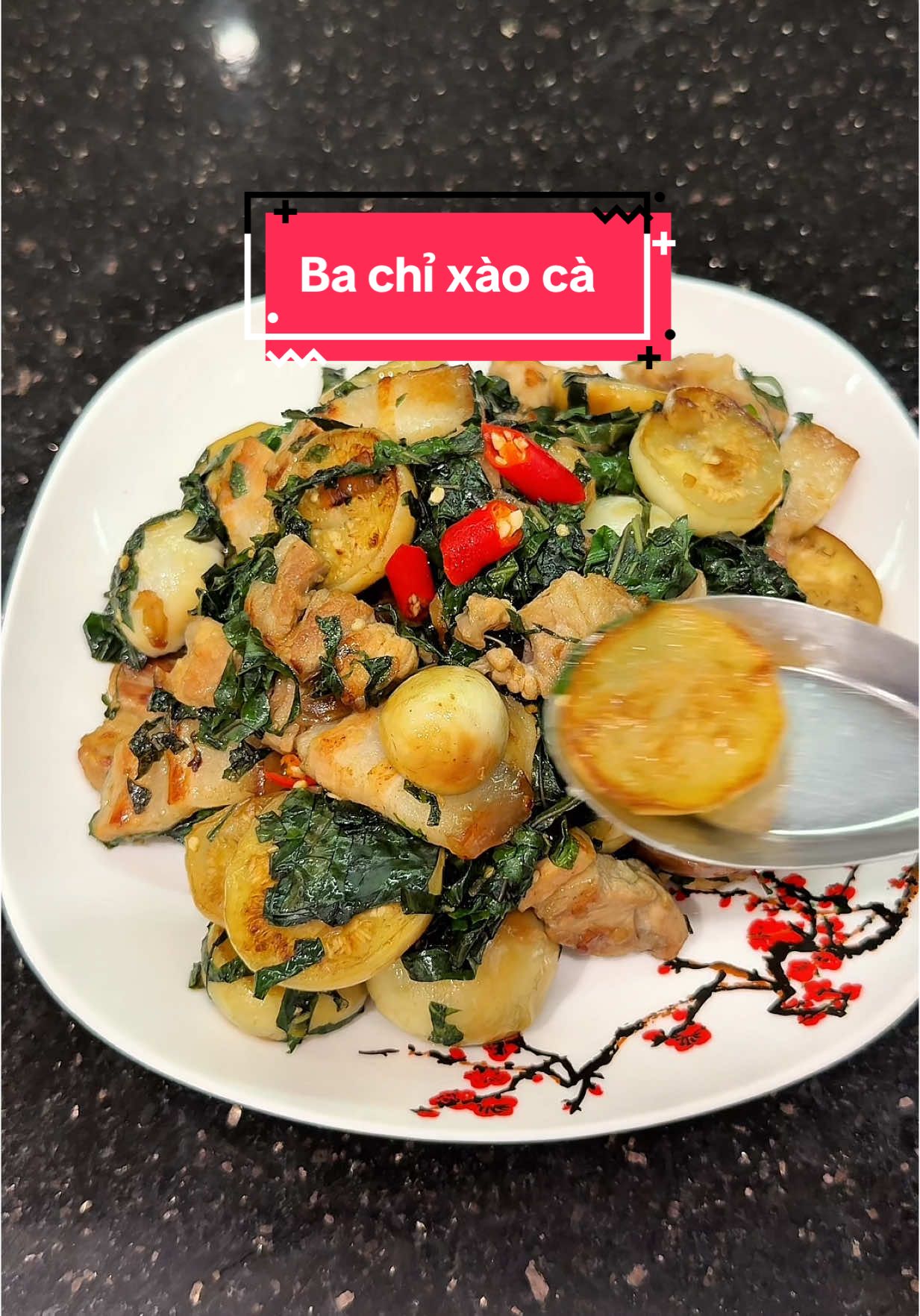 các bác làm món này thì cà hay ba chỉ sẽ hết trước, không biết ai nghĩ ra món này mà ngon thế #lacluoichamchi #food #ancungtiktok #xh #comnha #nauan 