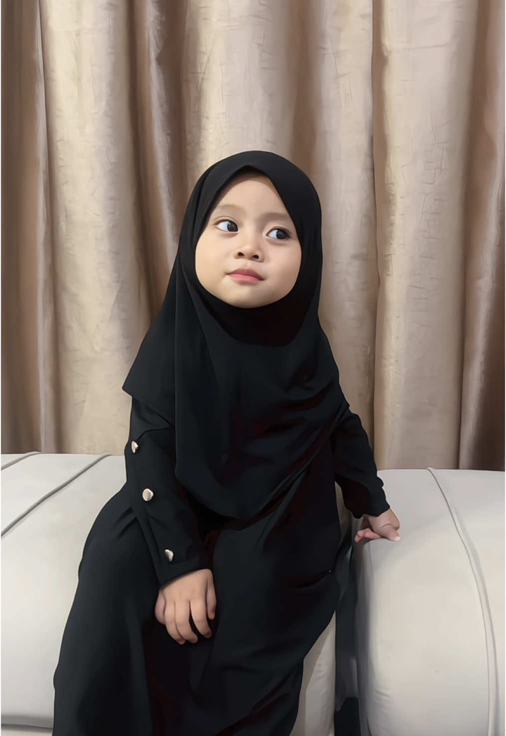 abaya anak bagus banget ni😍cocok buat idul adha nanti.. #abayaanak #gamisanak #bajulebaran #iduladha 