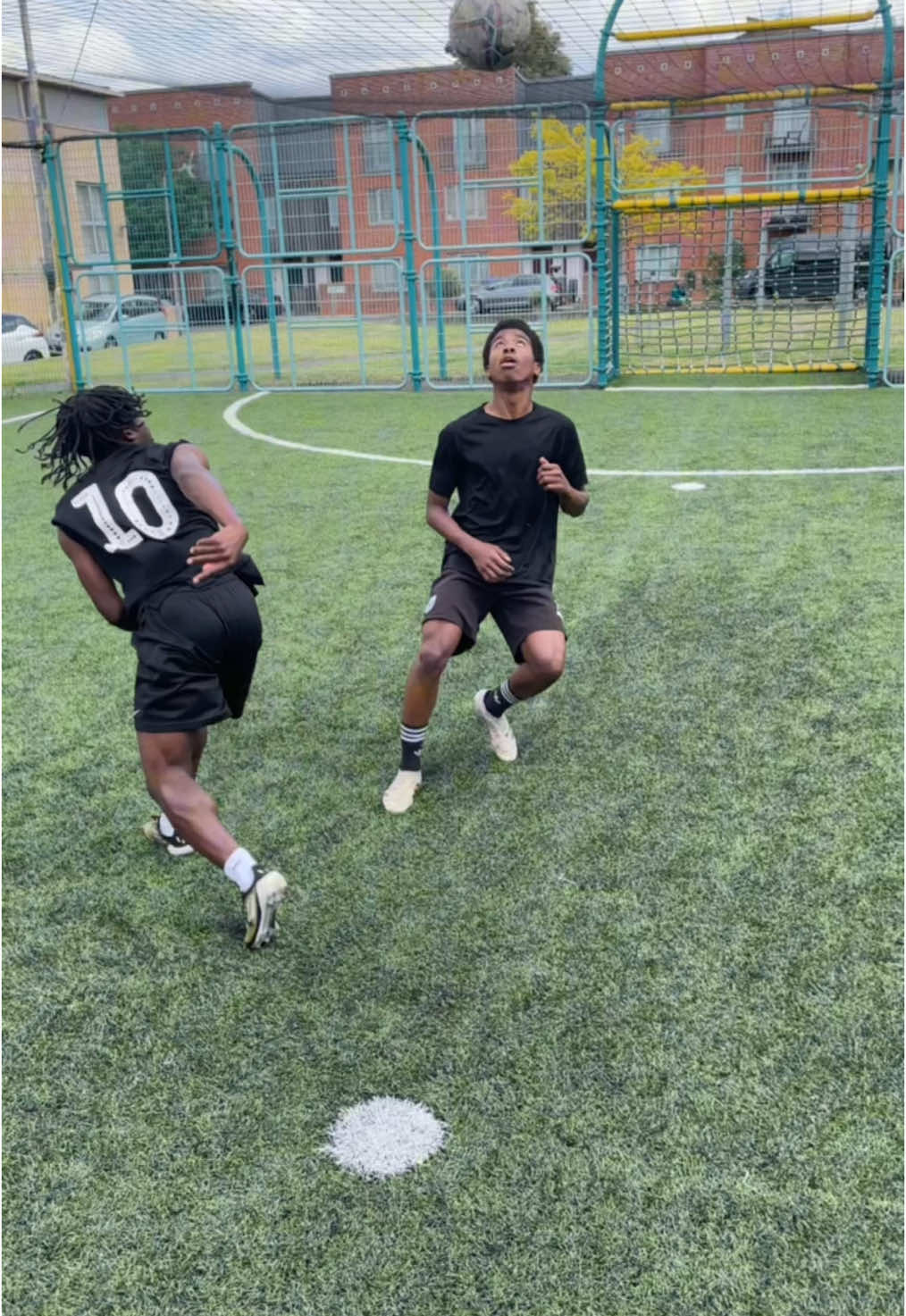 What’s bro looking at😭💔✌🏾 #fyp #footballtiktok #soccertiktok #funnyvideos😂 #footballskills 