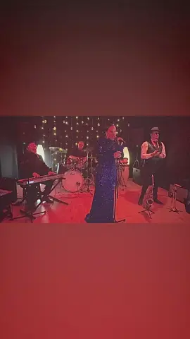 My crazy version hope you like it! 🙏🏽😍#tiktok #singer #singertok #music #coversong #fashiontiktok #livemusic #tiktokcovers #tiktokuae 