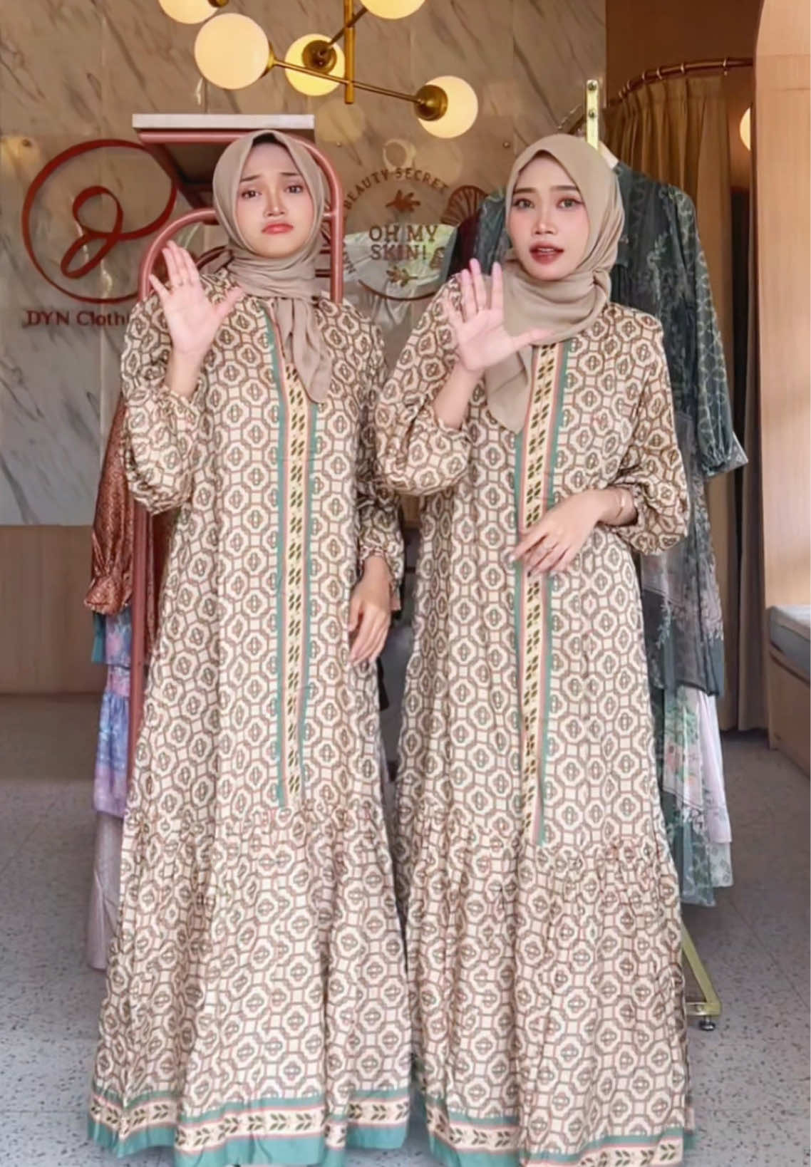 Gamisnya @By diana fz tuh secakep ini bund.😍 Looknya bisa mewah tapi tetep cocok buat daily!🥳 #racuntiktok #dynclothingline #velocity #bydianafz #dressdyn #gamisdyn #dressbydianafz #gamisbydianafz #ootdfashion #homedress #dailywear 
