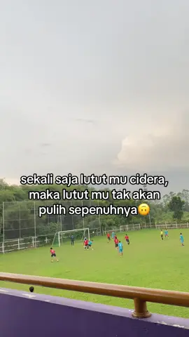#football #footballtiktok #sepakbola #fyip #cowo #fypシ゚ #fypage #berandatiktok #bola #sepakbolaindonesia #fyp 