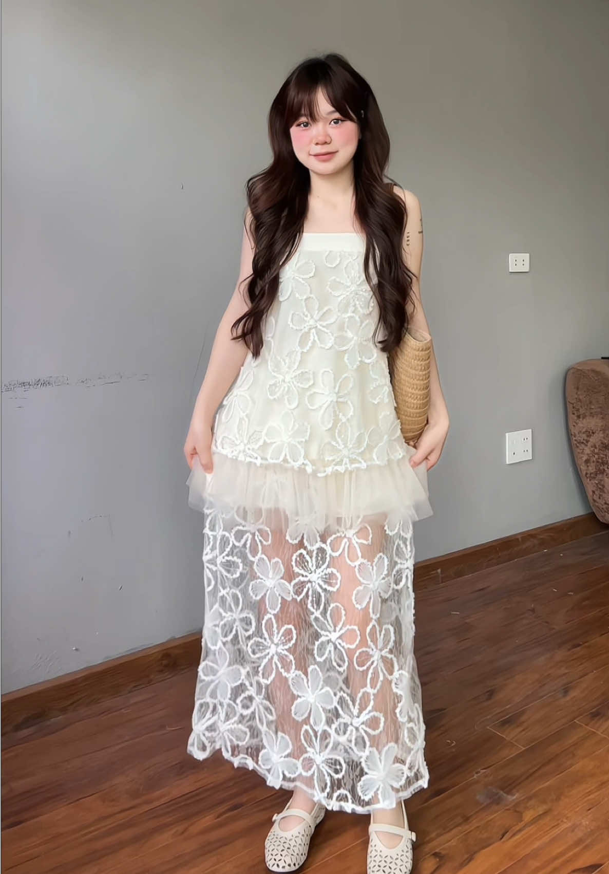Gợi ý set váy ren hoa đi biển #lynguyenly_ 