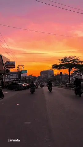 Waktu indonesia Bersenja#lesungpipi 