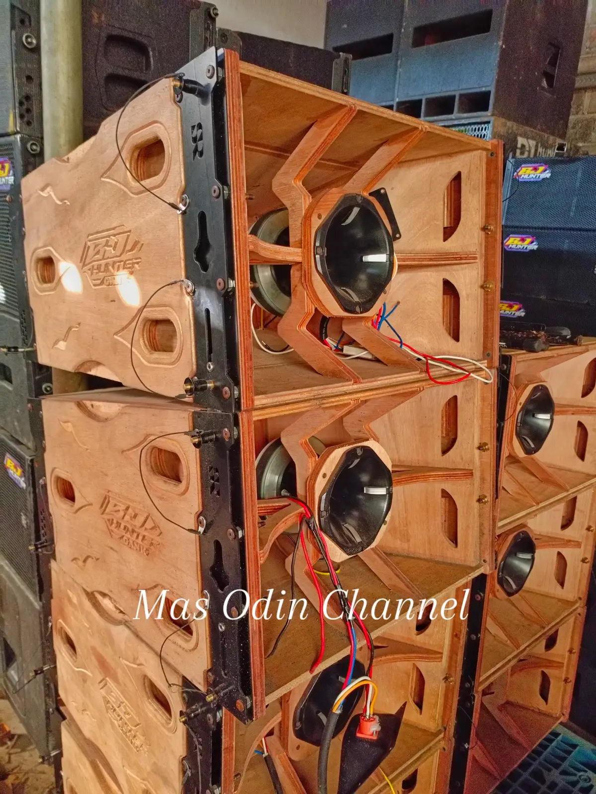 Middle balap, spek tolop e mbah jo #masodinchannel #battlesound #soundmalang #soundhoreg #soundsystem #bjhunterproaudio 