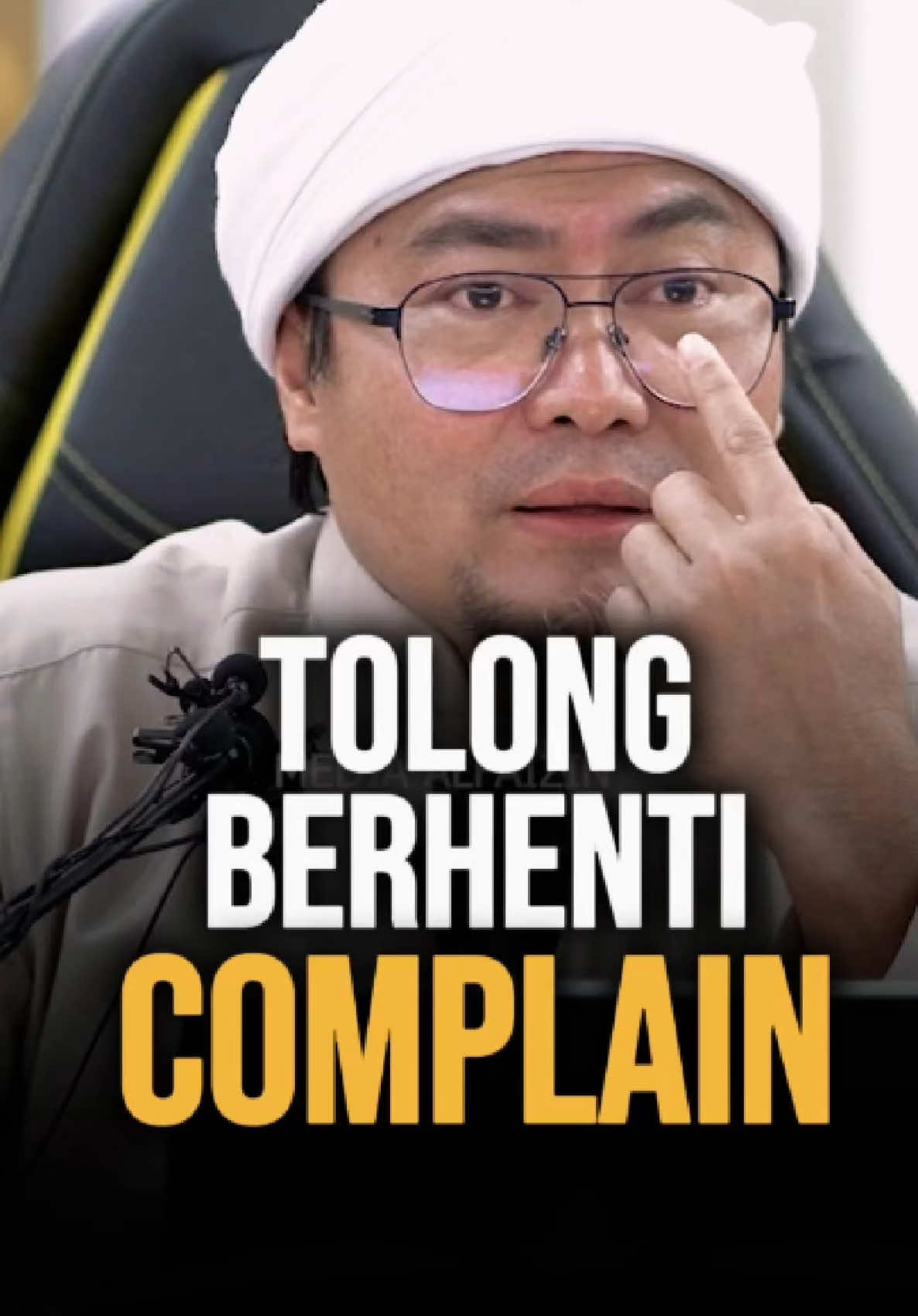 Kita perlu belajar untuk berhenti komplen. Belajar bersyukur dengan apa yang kita ada. #foryou #foryoupage #fyp #jafrimahmoodiofficial #ustazjafriabubakarmahmoodi #ustazjafriabubakar #jafrimahmoodi #kidaf #kompleksislamdarulfaizin 