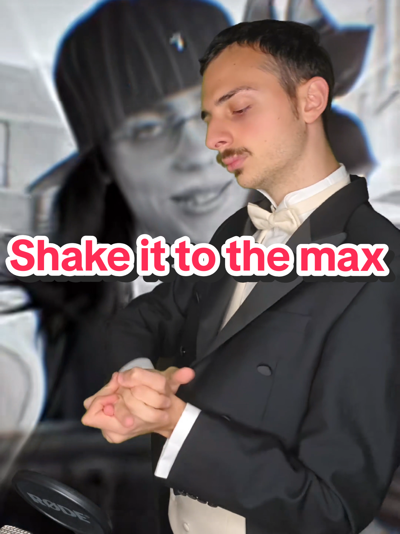Shake it to the max 🤝💨  Thanks to @ᴊᴀʟᴇᴀʜ ☆ ❤️ #billieeilish #billieeilishedits #memestiktok #memecut @BILLIE EILISH 