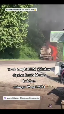 truk tangki BBM terbakar 