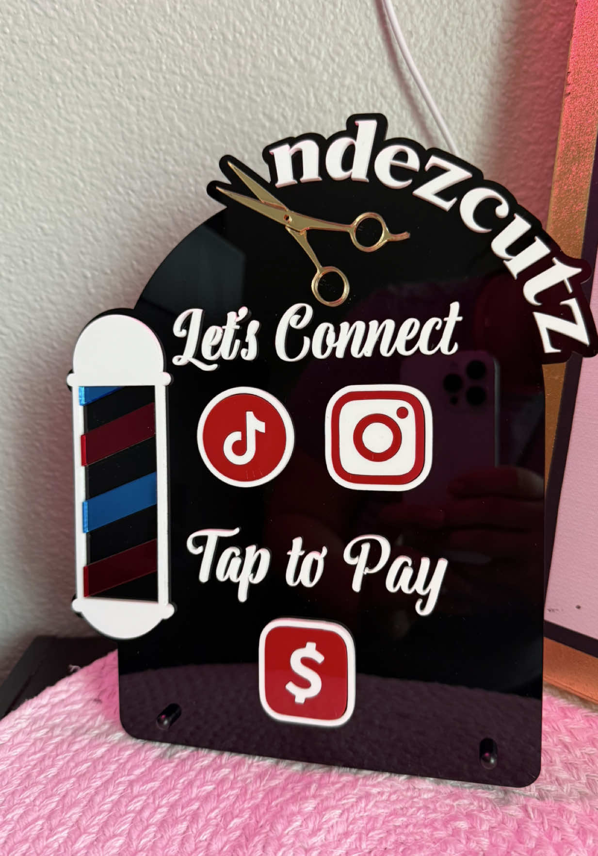 Tap N Pay Social Media Sign for an upcoming barber! Thank you @Diana for trusting me with this piece !! Shipping all the way to KANSAS! For the first time 📍🎉 I am forever grateful for the support from this community that I’ve received over the year. TikTok is where it’s at!! From customers to small business besties, I love it here 😍😭 . . . #lasercut #nfc #tapnpaysign #acrylic #barbertok #barbershopconnect #SmallBusiness #support #glowforge 