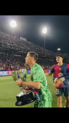 héroe 🌟 #szczesny #fcbarcelona #fyp #foryou #fypage #football 
