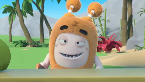 After watching a television commercial for a chocolate bar that offers the chance of containing a ticket for an exclusive disco-party, Slick goes on an increasingly desperate quest to track down all the chocolate bars he can and get a hold of an elusive 'Golden Ticket'. #oddbods #oddbodsfullepisode #oddbodsfullepisodes #cartoonsforkids #fullcartoons #fullepisode #cartoons #nursery #mumstok #momstok #toddlersoftiktok #funnyy #christmas #cartoonseries #baby #mumsoftiktok #mumlife #kids #momsoftiktoks #full