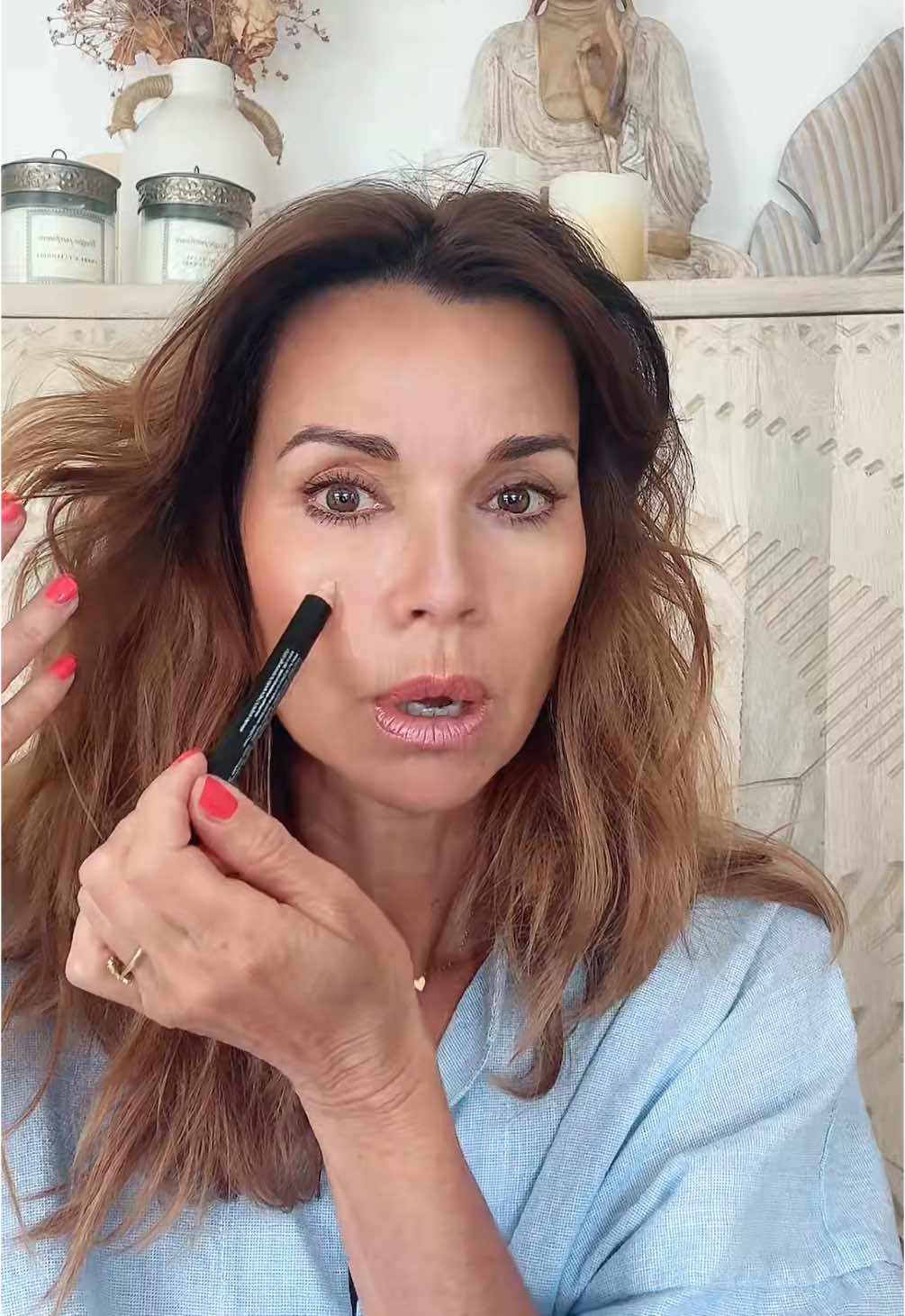 Les crayons Fards à paupières CUIVRE NACRÉ et ROSE PÉTALE sont enfin de retour !!!                     Vous les attendiez avec impatience , moi aussi ….                 Faites vous plaisir, ils sont en ligne . Je vous embrasse .                www.mademoiselle-chauvin.com #maquillage #vegan #makeup #cosmetics 