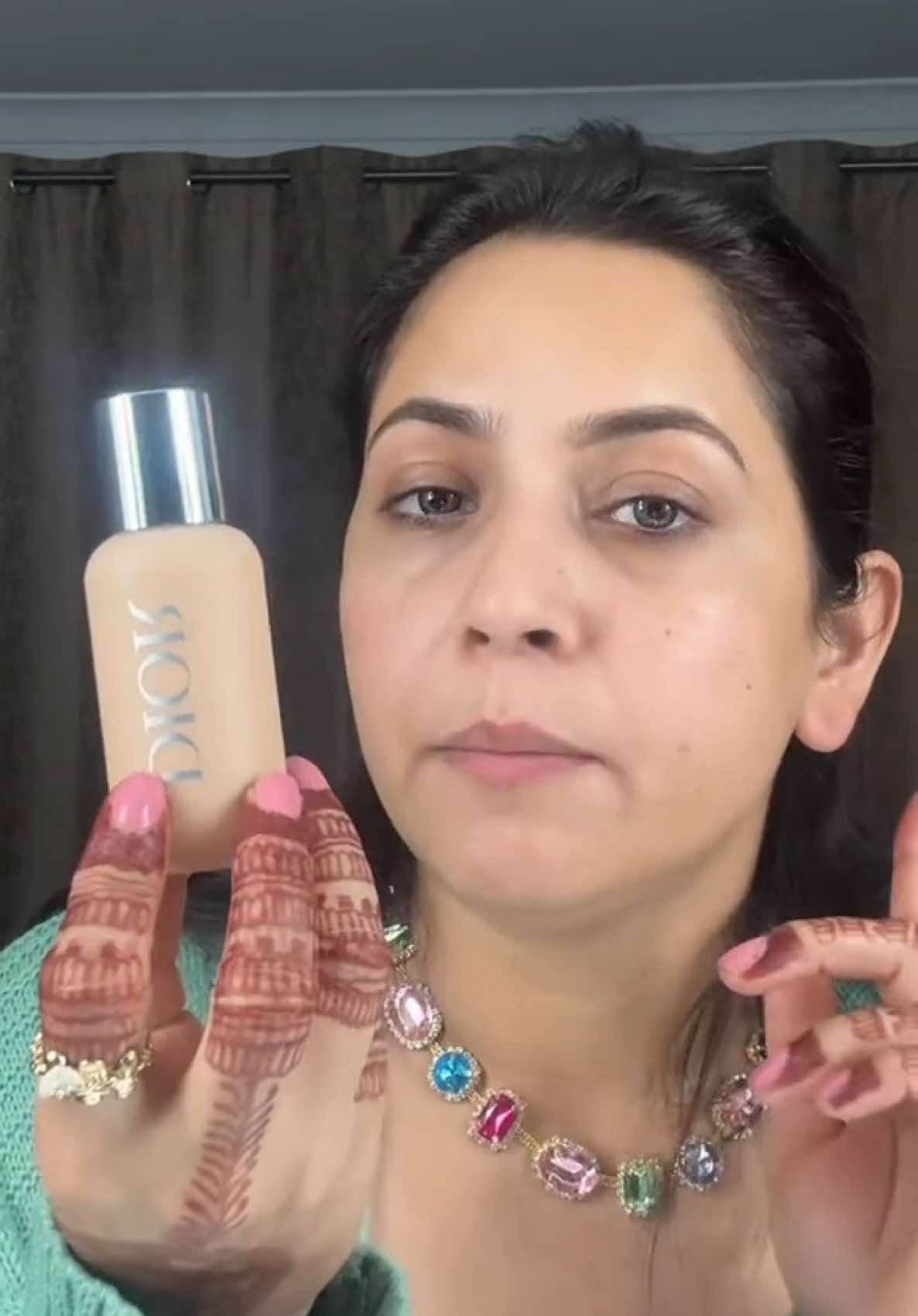 Best foundation @Dior gives a smooth finish melts into your skin like butter  #diorbeauty #diorfoundation #bestfoundation #diorbeauty #tiktok 