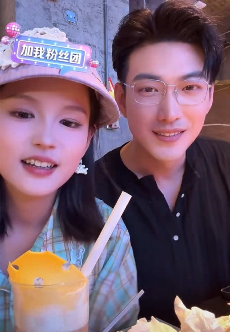 I want nobody nobody but youu~ 🤣🤣 #yulongmiemie #fypシ゚viral 