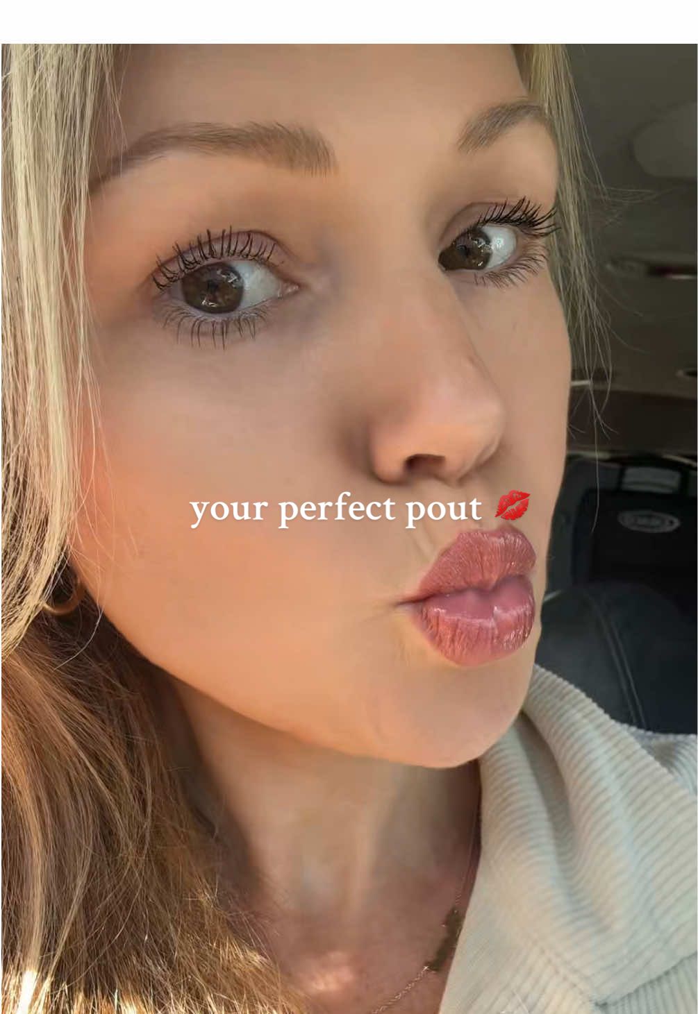 Obsessed with @elfcosmetics products and this one is a staple now !! Loveeeee how pouty and pretty it makes your lipzzz look 💄 Link below ⚡️ #elfcosmetics #lipoil #makeup #musthaves #lips #tiktokmademebuyit #tiktokshop #foryoupage #fypシ #fyppppppppppppppppppppppp #fyp 