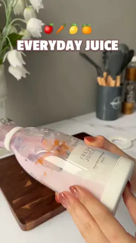 🍊 Fresh juice, anywhere you go! This Portable Juicer makes it easy to enjoy your favorite drinks on the move. 🍓🍍 Blend up a healthy treat at home, work, or on your next adventure.🔍Search on Temu for this amazing product. #Temu #TemuFinds