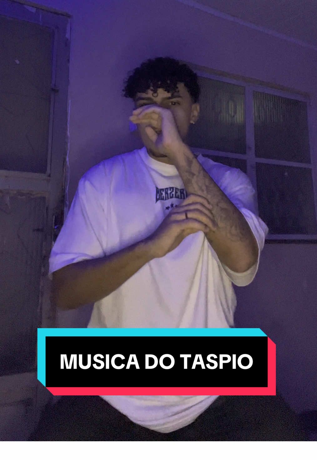 Eu dançando automaticamente assim que toca essa pedrada: É a música da tropa do Taspio, dança da tropa do Taspio. Tmj @DJ LG DA LAPA🇧🇷🎧🎶 #taspio 
