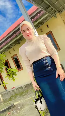100 ribuan aja udh dpt rok + baju #stelanwanita #ootdhijab 