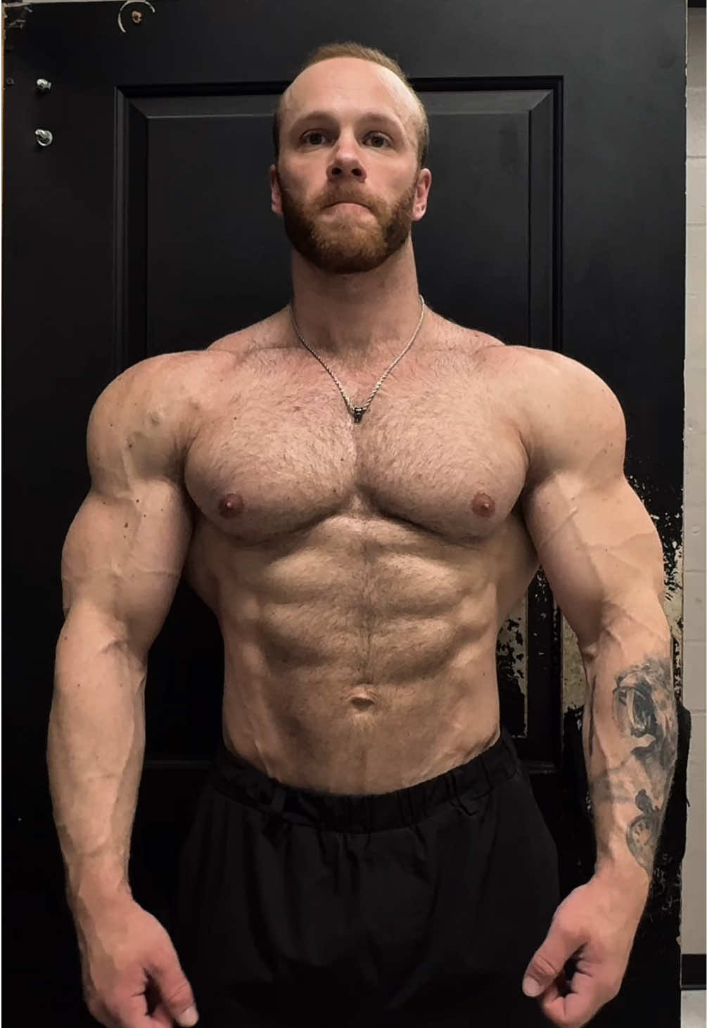 After training some shoulders #shoulders #abs #muscle #bodybuilding #gym #consistency #fitnessmotivation 