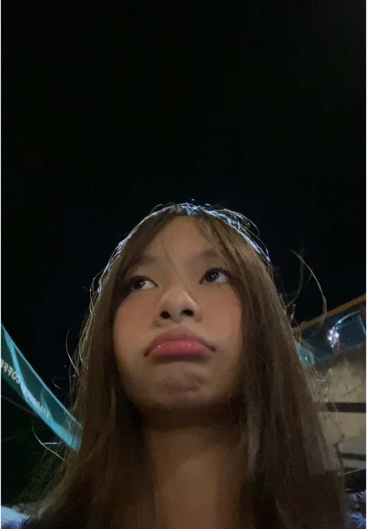 this is my natural hair color😭, should I dye it??