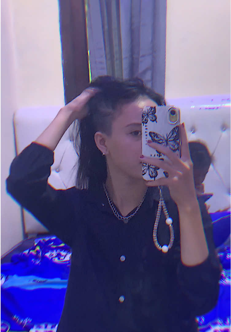 dah mulai panjang #undercut #undercutgirls #hairstyle #hair #4u #masukberanda #beranda #fy 