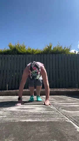 🔥Thought I’d start of the week with a rousing little reel - still getting my breath back! #feelgoodfitnesswithjackie #60plusandfabulous #funfitness #moveitorloseit 