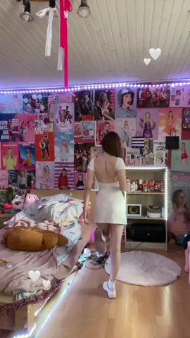 🤍 #tatemcrae #fy #fyp (geluid loopt achter door box)