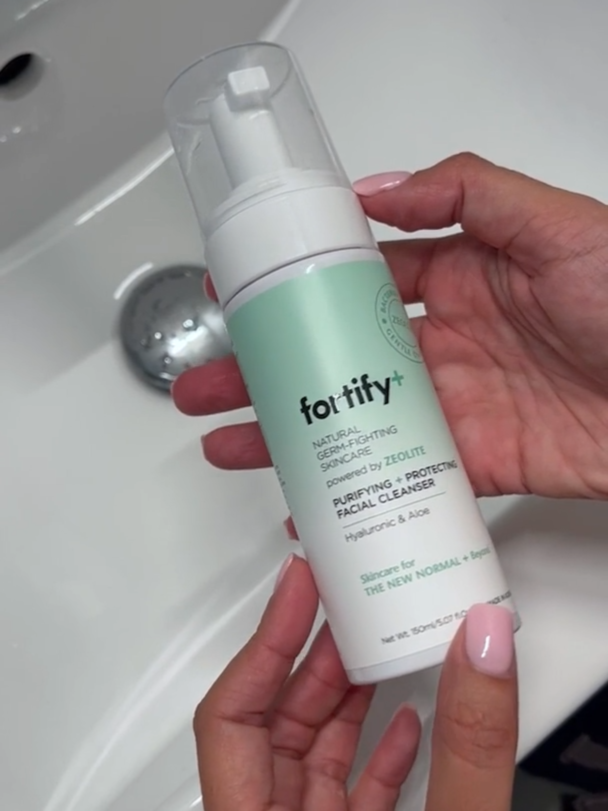Clean, calm, and kinda obsessed 💚 #FortifyFeels
