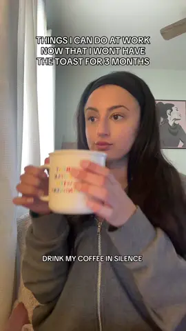 For legal reasons this is a joke @The Toast Podcast @Claudia Oshry #thetoast #thetoastpodcast #toaster #toasters #claudiaoshry #jackieoshry #thetoasters #bravotiktoker #morningtoast #claudiaandjackie 