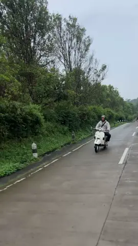 😁 #vespaclassic #vespaextreme #vespaklasik #vespaextremeindonesia #vespa #vespabajaj 