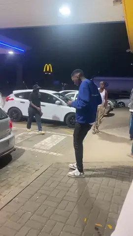 Re letsa sasol eseng sub 🙌🏽😂#sound #sub #stance @Bagged.tata X Static.PoLow @Mororiseng Moloto🌬 