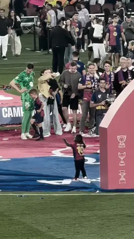 اخو لامين مصيبة 😂😂🫀#سجودي_ديباي❤🔥 