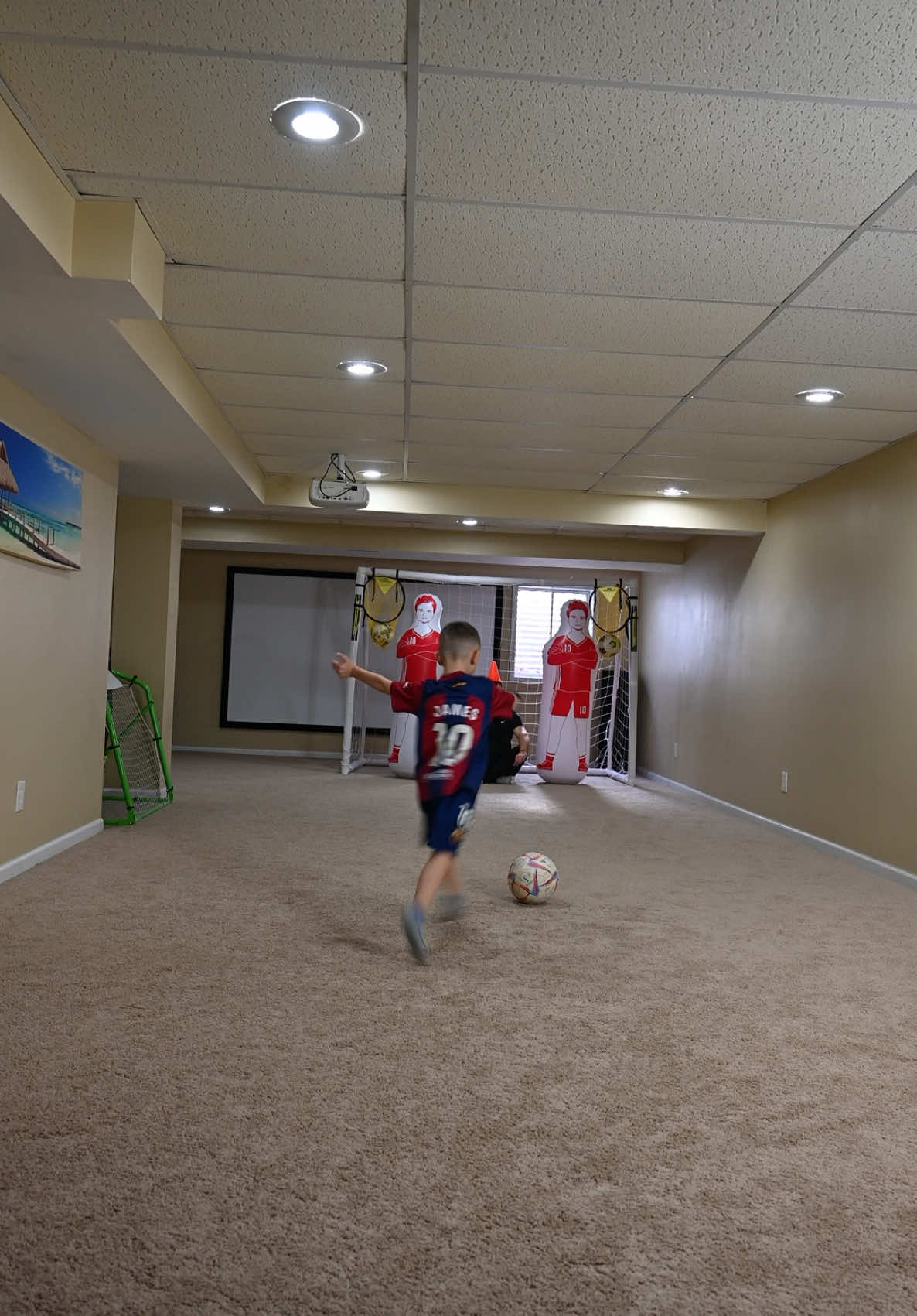 Red Cone Challenge🔥⚽️🐐 . . . . . #Soccer #futbol #soccerlife #soccerskills #soccerplayer #fifa #futebol #championsleague #football #soccertraining 