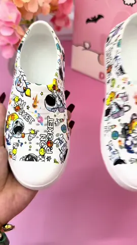 Giày đi mưa cho bé #giaybetrai #giaybegai #giaydimua #giaydeptreem #giaynguyetanh #xuhuong 