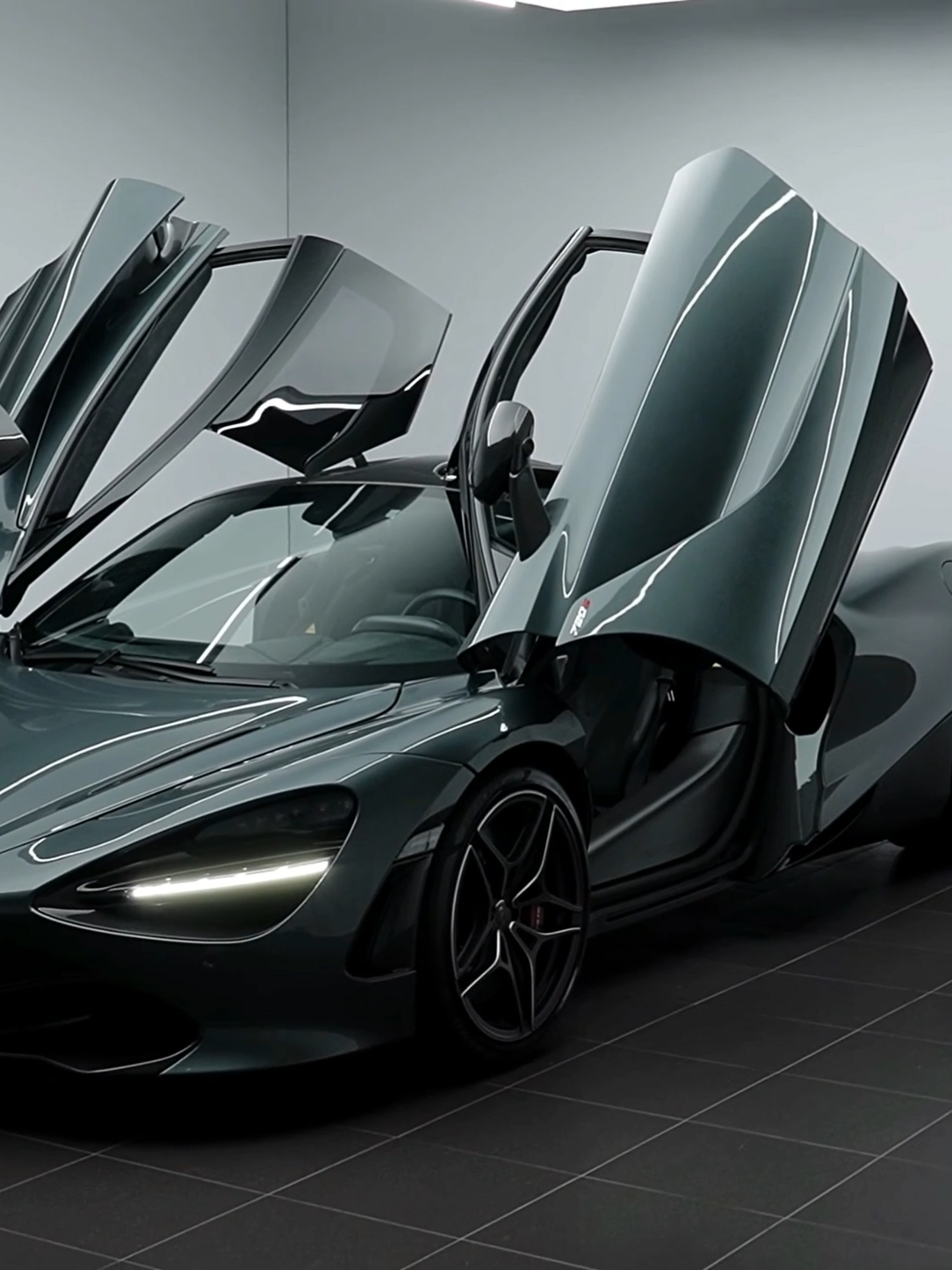McLaren 720s | #mclaren720s  #mclaren #720s #carlogo #luxurycars #supercars #carsontiktok #viralvideos #2025trends #newcar