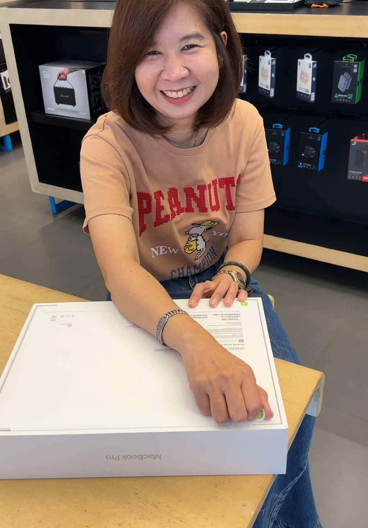 12 ปีกับแมคเครื่องที่ใช้สอนอยู่ วันนี้มารับเพิ่ม #unbox #macbookpro #m4 #macbook 