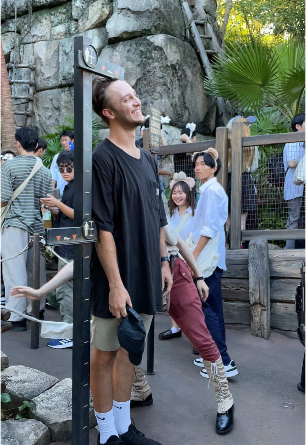 Husband boy being too tall for rides 🙈😂🫶#fyp #fyppppppppppppppppppppppp #disneyparks #japan #disney #tokyodisney #disneysea 