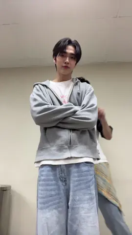 จะเต้นคนเดียวเลยดิ @Thanaboon Kiatniran  #besevboom 