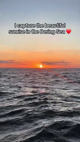 Beautiful sunrise 🌅 in the Bering sea ❤️ #sunrise #beringsealife🐋⚓️🌊⛴ #beringsea #alaska #foryou #fyp #fyppppppppppppppppppppppp #fypシ 