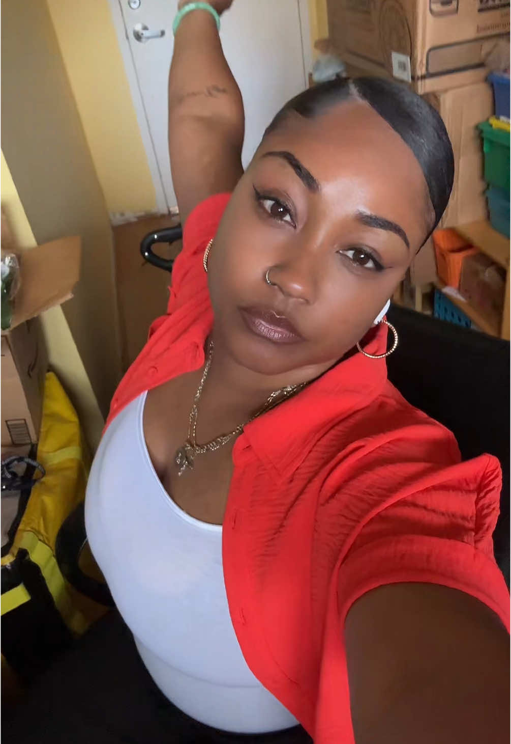 Idk 😂😂 #following #teamwork #newfriends #blackgirlmagic #BlackTikTok #blackcreators #funnyvideos #trending 