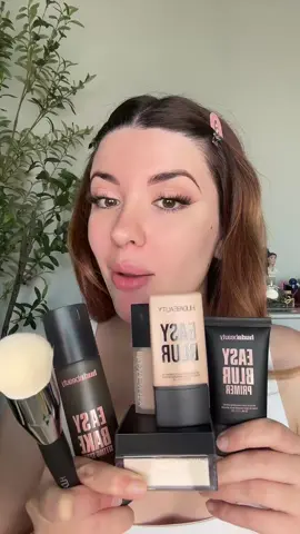 Are these products from Huda Beauty really blurring? 👀 @Huda Beauty #hudabeauty #hudabeautyeasybake #hudabeautypowder #hudabeautysettingspray #easybakesettingspray #easybakesettingpowder 