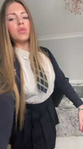 rather be at home fr 😣 #fyp #foryou #school 