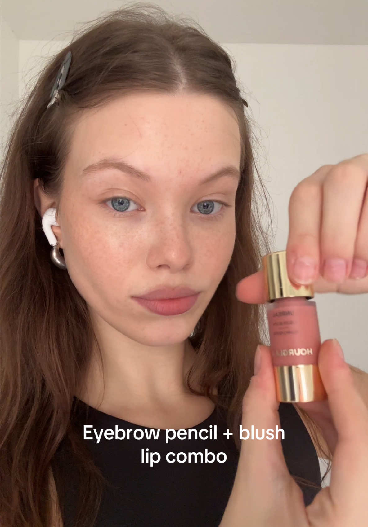 eyebrow pencil >>> lip liner 